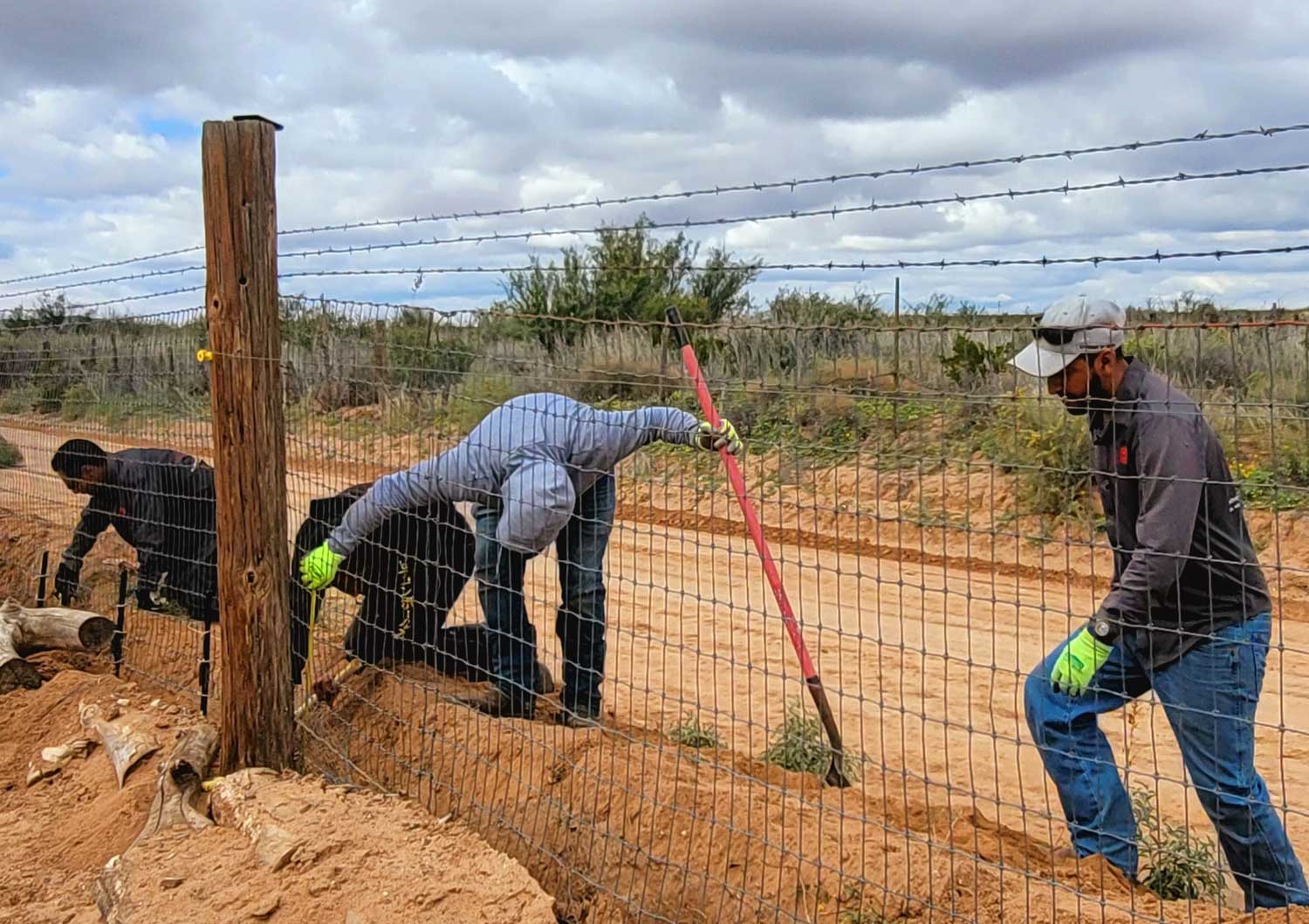 projects-fence-workers